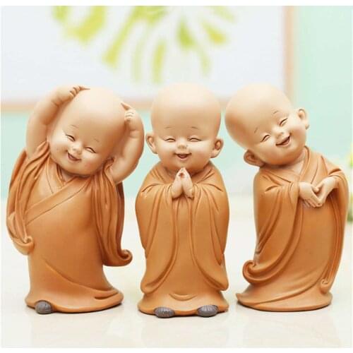 Little Monk Sculpture Resin Hand-Carved Buddha Statue Home Car Decoration Accessories Gift Small Buddha Statue Creatives Shaolin