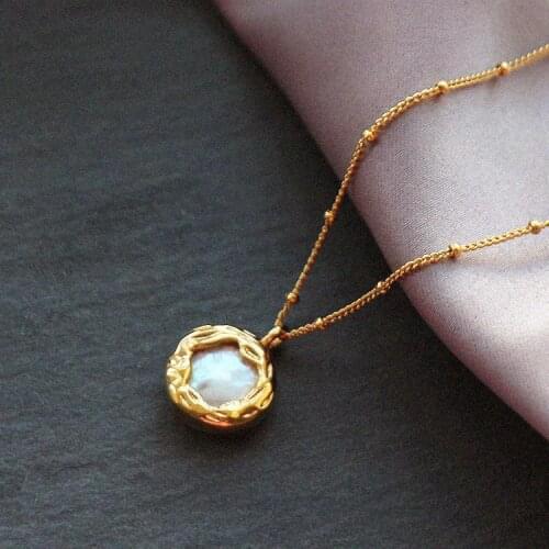 Vintage Irregular Pendant Necklace for Women Pearl Choker Charm Necklaces Boho Jewelry Christmas Gift Birthday