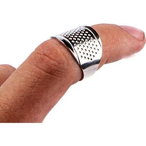 Retro Handworking Sewing Finger Protector Needlework Metal Brass Sewing Thimble Sewing DIY Apparel Tools Diameter 1.8cm