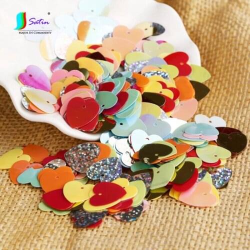 Belly Dance Dress Curtain Chain Decorate Bag Shoe Hat Material Candy Color Heart Shape Sequins S0362H