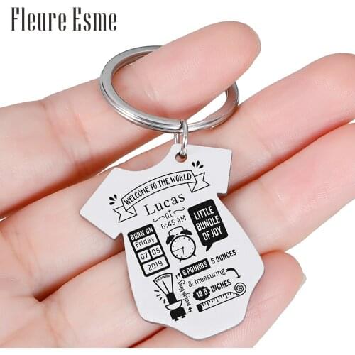 Baby Personalized Key Chain Gift New Born Baby Souvenir Jewelry Baby Siamese Shape First Mothers Fathers Day Gift