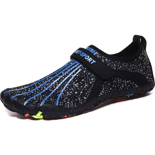 2020 Aqua Shoes Quick Dry Waterproof Men Summer Travelling Swimming Men Water Shoes Sneakers Men Big Size Slip On Upstream Shoes