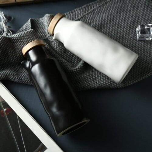 400ML Ceramic Oil Bottle Kitchen Vinegar Oil Olive Porcelain Dispenser Bottle Seasoning Oil Pot Gravy Boat Tool Accessories Tool