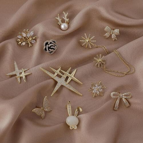 Anti-glare Buckle Lady Female Accessories Xmas Jewelry Gift Insect Animal Rabbit Bow Star Butterfly Brooch For Women