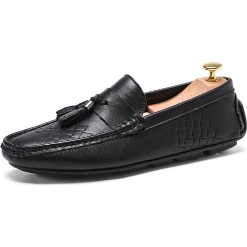 Men Loafers Shoes Men Peas Footwear Fashion Moccasins Classic Summer Men Casual Shoes High Quality Leather Man Boat Shoes