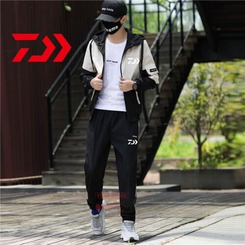 2021 Daiwa Fishing Suit Men Spring Autumn Thin Windproof Jacket Hooded Sports Hiking Fishing Jacket Outdoor Clothes Fishing Wear