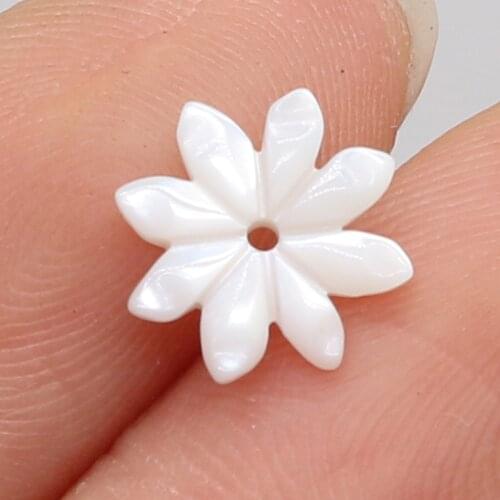 5Pcs Natural Freshwater White Shell Pendant Beads Petal-Shaped Womens Charm Jewelry For Making DIY Bracelet Earring 10x10mm