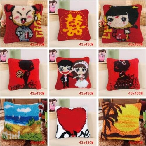 Festive Crocheting Rug Kits Iatch Hook Rug Pillow Kits DIY Needlework Kits Embroidery Unfinished Pillowcase Cross Stitch Cushion