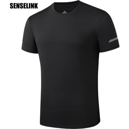 2021 Brand New Mens Spring Summer Pure Color Breathable T-shirt Causal Fashion Classic Fitness High Quality Plue Size T-shirt