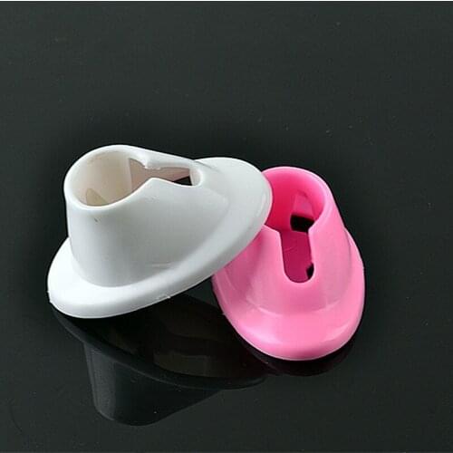1pc Nail Art Manicure Nail Polish Slanted Holder Nail Art Polish Holder Stand Seat Tool Nail Art Tool (Random Color)