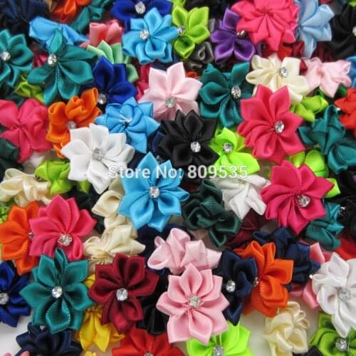 40Pcs Random mixing Small Fabric Satin Flowers White Rhinestone Flower Appliques Sewing Wedding Accessories 28mm