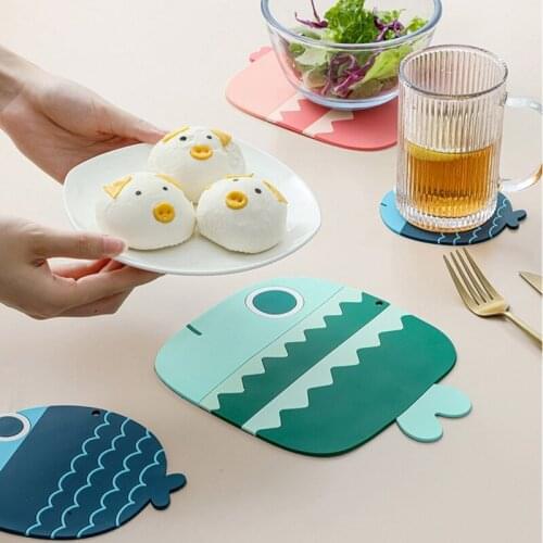 Fish Shape Placemat Food Grade Silicone Table Pad Waterproof Heat Insulation Coffee Coaster Kids Plate Mat Kitchen Accessories