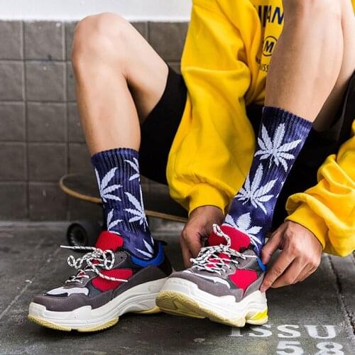 5Pcs Unisex Autumn And Winter Tie-Dye Maple Leaves Terry Socks Tide Maple Leaf Socks Male Female Socks Cotton High Quality Socks