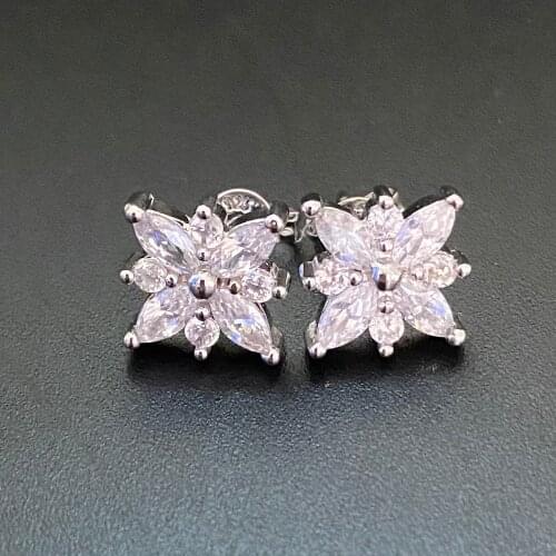 SALE Wholesale 2021 Amazing Earings Silver Color Stud Earrings For Women Spark Crystal Jewelry Stone Zirconia 2021