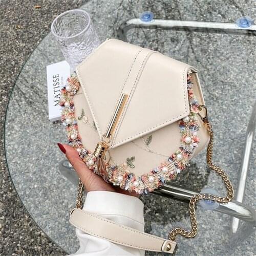 Ladies Bags Messenger Pearl Flowers Embroidery Shoulder Bag Tassel Square Design Crossbody Bag New Brand High Quality Female Bag
