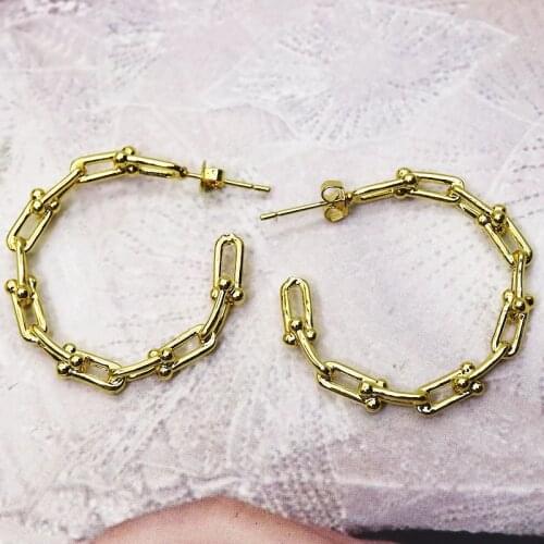 5 pairs High quality gold hoop earrings Round jewelry earrings for women U shape earrings Fashion jewelry gift 51198