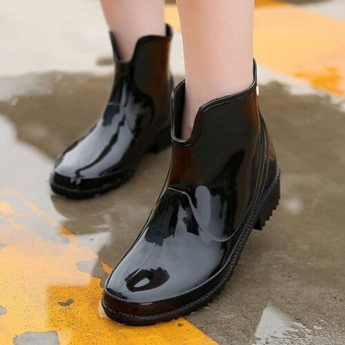 Womens New Style Fashion Water Shoes Wear Rain Boots All The Year Round, Adult Wear - Resistant Skid - Proof Shoes, Size 35-41