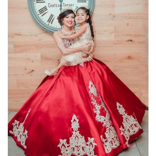 Red Lace Beaded Quinceanera Prom Dresses Scoop Neck Lace Appliques Crystal Birthday Party Dress Satin Corset Back Prom Gowns