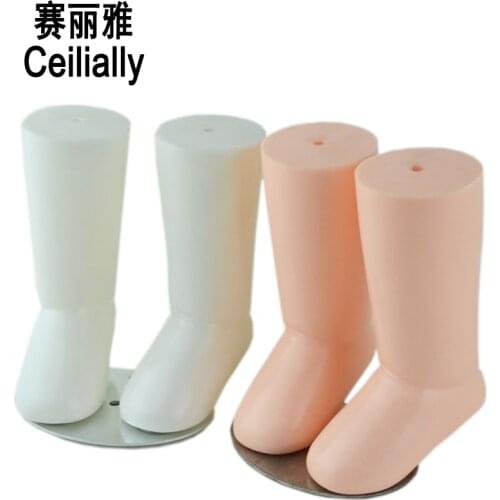 Free Shipping A Pair 9cm infant Baby Mannequin Foot Model Children Foot Model With Magnet For Sock Shoes Display Manikin