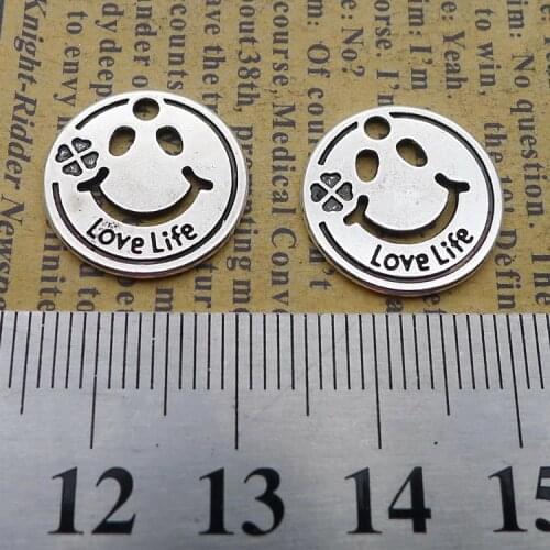 Newest 20Pcs 16*16mm Antique Silver Color Smile Face Round Charms Fashion Necklace Pendant Accessory Charms For Jewelry Making