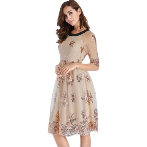 Spring Summer Women Party Dresses Sexy Half Sleeve O Neck Dress Vintage Embroidery Vestidos De Playa 2018 Christmas Dress