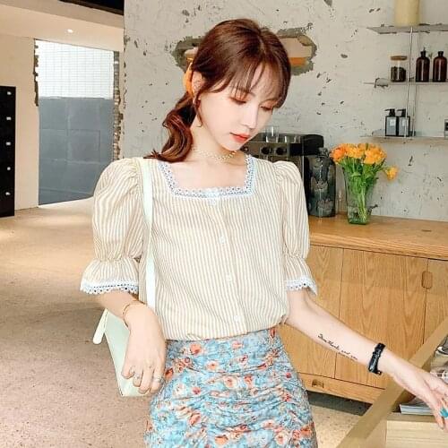 2021 New Western Style Square Collar Chiffon Shirt Womens Summer off-Shoulder Design French Style off-Shoulder Puff Sleeve Top