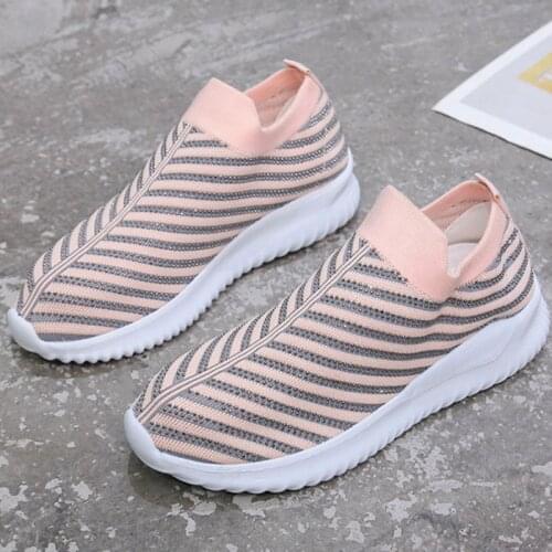 Women shoes Soft bottom Lightweight ladies Crystal decoration Casual sneaker flat Womens sports shoes Large size 42 43 outdoor
