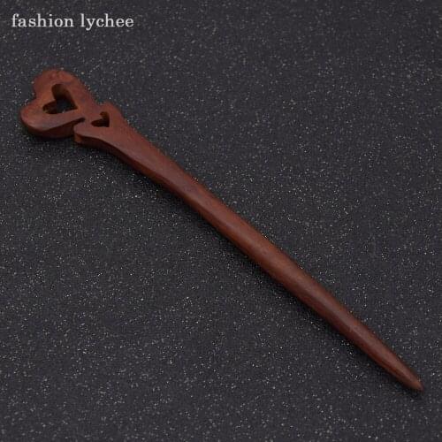 Fashion lychee Natural Carved Love Heart Shape Wooden Hair Stick For Women Vintage Banquet Wedding Hair Fasten Tool