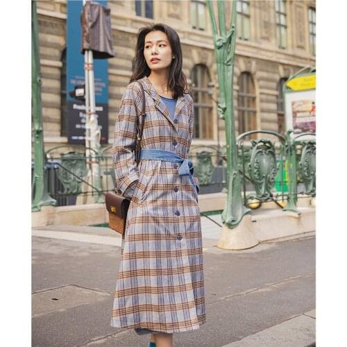 INMAN Spring Autumn Leisure Hooded Fashion Check Contrast Color Belt Long Trench