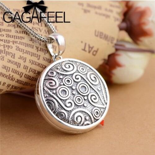 Gagafeel Women's Medallions