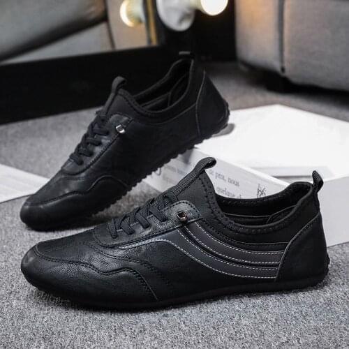 Spring New Mens Casual Small Leather Shoes Trend Mens Shoes Lightweight Peas Shoes Fashion Mens Breathable Non-Slip Loafers