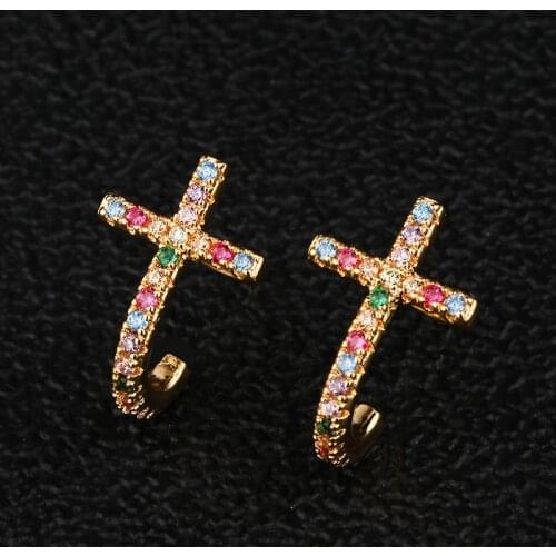NurmWung Stud Earrings
