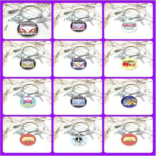 2020 New Vintage Hippie Peace Sign Van Bus Keychain Fashion Men Women Purse Bag Car Pendant Key Chain Ring Holder Jewelry