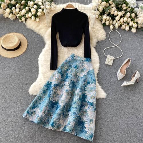 2021 New Autumn Suit Womens Half-high Neck Long-sleeved Sweater + Two-piece Retro Jacquard Skirt DF425