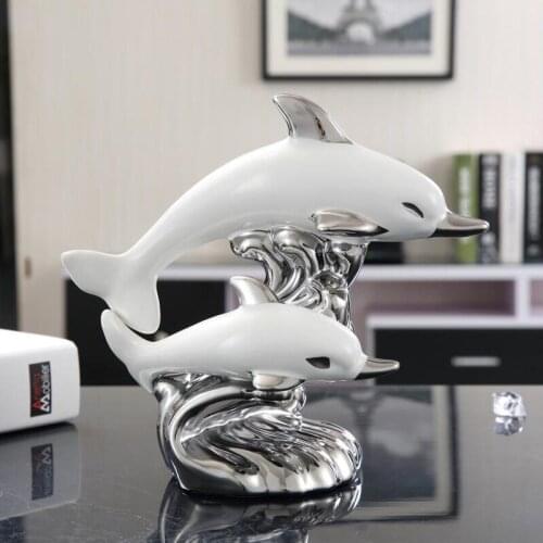 NEW EUROPEAN CERAMIC ORNAMENTS CREATIVE HOME FURNISHING DECORATION CRAFTS DESKTOP DOLPHIN ANIMAL FIGURINES WEDDING BIRTHDAY GIFT