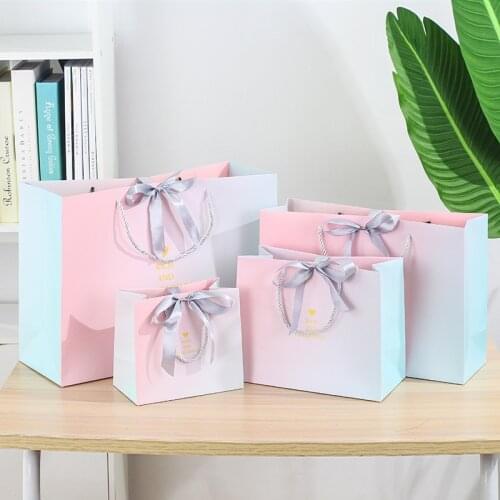 1Pc Gradient Powder Paper Gift Bag with Ribbon Present Design Gift Paper Bag New Year Birthday Party Shop Candy Cake Packing Bag