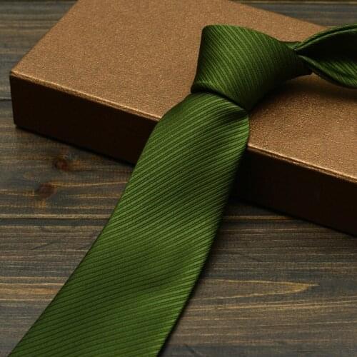2018 New Brand High Quality Men Tie Fashion Brand 8CM Slim Neckties Solid Color Business Casual Ties For Men with Gift Box Green