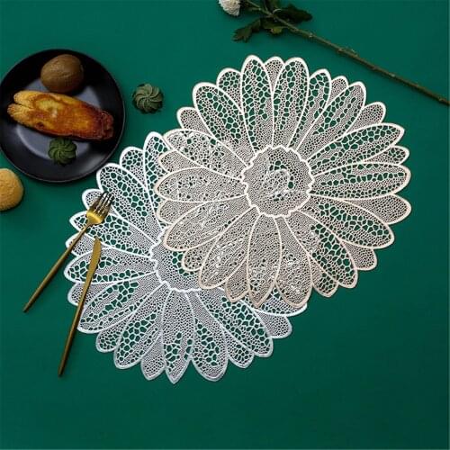 Fuwatacchi Gold Placemat For Kitchen Table PVC Round Coaster Pads Insulation Tableware Napkins Non-slip Flower Shape Western Mat