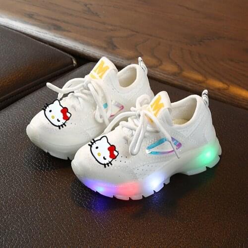 Sanrio Hello Kitty autumn new childrens LED light casual shoes boys and girls fashion light-up sneakers My Melody sports shoes
