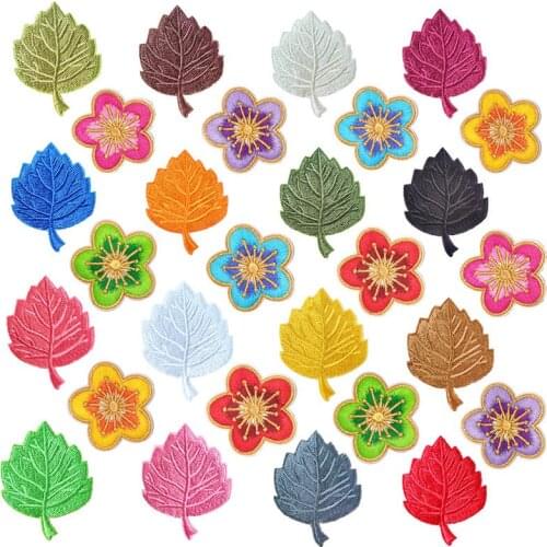 Custom Wholesale New Embroidered Cloth Stickers Maple Leaf Patch Clothing Accessories Accessories Flower Patch