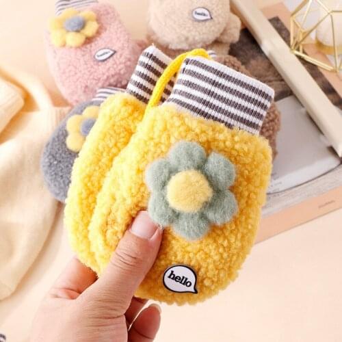 Wecute Lamb Wool Baby Kids Gloves for 0-3years Child Boys Girls Autumn and Winter Plus Velvet Gloves Soft Outdoor Play Halter