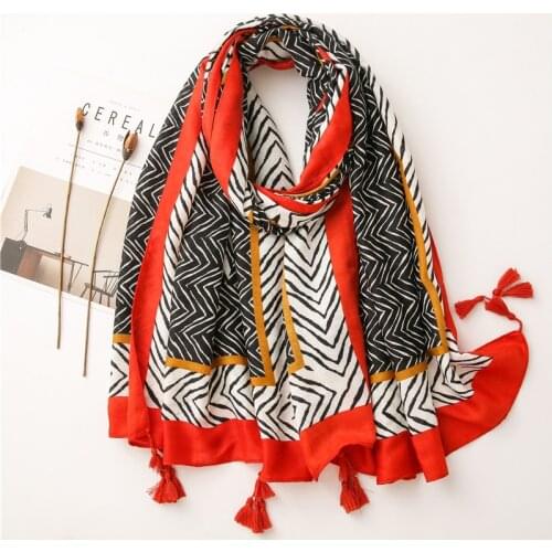 Ladies Fashion Aztec Ethnic Geometric Tassel Viscose Scarf High Quality Shawls and Wraps Stole Foulards Muslim Hijab 180*90Cm