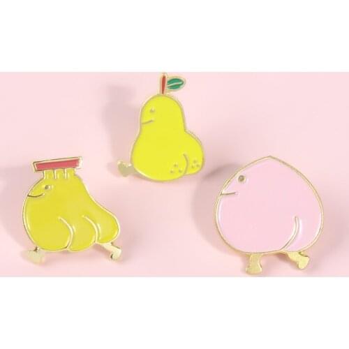 Cartoon Fun Fruit Peach Banana Pear Cute Enamel Brooch Alloy Badge Cowboy Clothes Bag Pin Accessories Woman Jewelry Gift For Kid