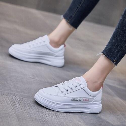 Womens Leather Sneakers Women Casual Fashionable Sports Shoes Vulcanized Woman Summer Flat Shoe Ladies White Lacing 40