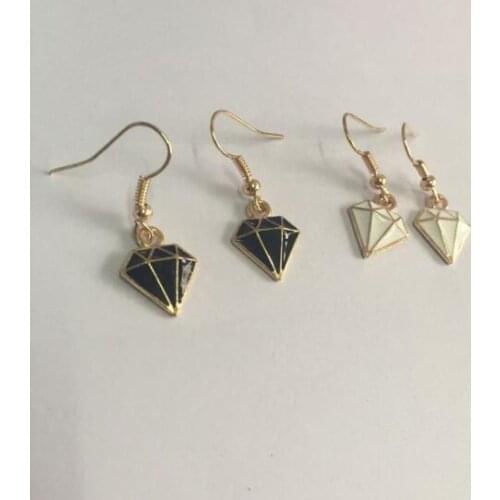 Ey450 2018 hot sale fashion simple geometric Black white triangle shape alloy punk Retro earrings Female charm jewelry