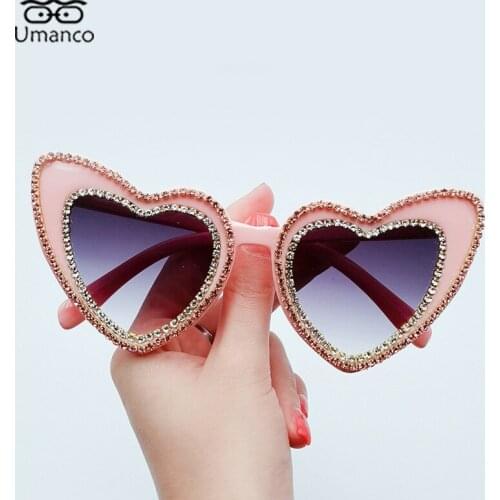 2021 Luxury Heart Sunglasses for Women With Rhinestone Decoration Bling Eyeglasses Girls Mom Gift Travel Outdoor UV400 Sunshades