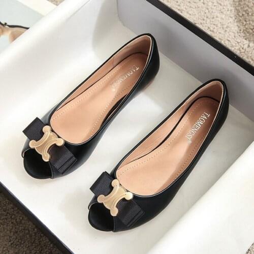 Classic Women Shoes 2021 Fashion Flats Shoes Soft Leather Shallow Mouth Flat Single Shoes Female Pregnant Women Large Size Shoes