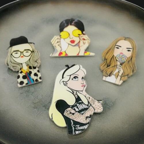 Fashion Brooch Pins for Woman Brooches Cute Girls Cartoon Models Acrylic Brooches Kawaii Badges Clothing Jewelry Accessories