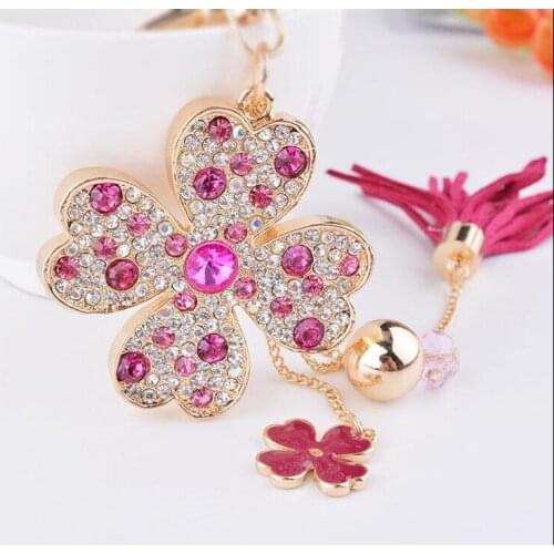 Fashion Creative Lucky Grass KeyChain Girls Bag Ornaments Car Exquisite Gift Birthday Gift Party Favors Brand New