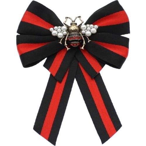 Hot Selling Women Fabirc Bees Pearl Striped Bow Brooch Canvas Bow Tie Corsage Collar Brooches Shirt Collar Clothes Jewelry